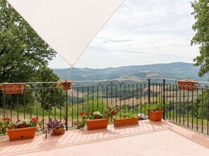 Unclassified image, 2 of 32, button - Soothing Holiday Home in San Vereno With BBQ (San Venanzo)