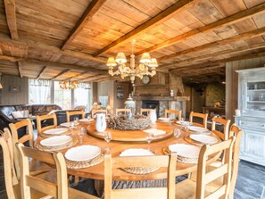 House | Dining