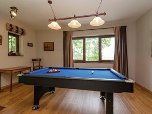 Villa | Games room