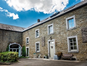House | Exterior