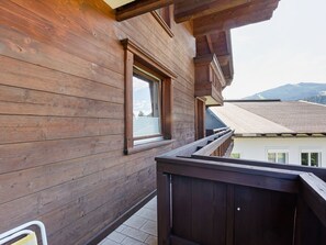 Balcony - Pleasant Holiday Home in Altenmarkt im Pongau With Garden (Altenmarkt im Pongau)