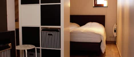 House | 3 bedrooms, individually furnished, bed sheets