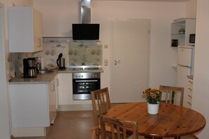 Apartment | Eigene Küche | Hochstuhl