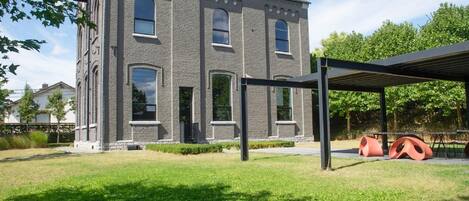 House | Exterior
