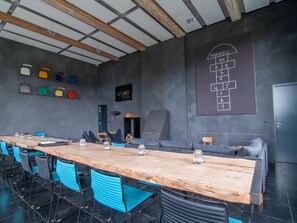 House | Business center