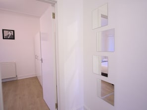 Reception - Contemporary Apartment in Glasgow near Cardonald Station (Glasgow)