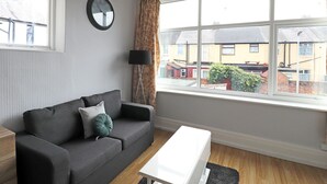 Living room - Pleasant Apartment in Blackpool near Pleasure Beach (Blackpool)