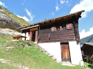 Chalet | Exterior