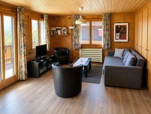 Chalet | Living room - Attractive Chalet in Fiesch-wiler With Views (Fiesch)
