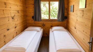 2 bedrooms, individually furnished, bed sheets