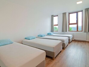 Cottage | 6 bedrooms, bed sheets - Group Cottage in Jalhay, Spa (Jalhay)