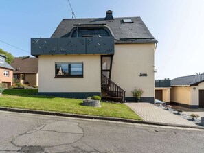 Apartment | Exterior - Apartment in Westerwald With Private Balcony (Hohn)
