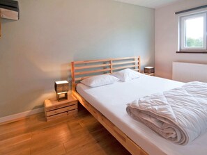Casa | 4 camere, con arredamento individuale, lenzuola