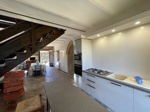 Private kitchen - Belvilla by OYO Fattoria 19 (Amandola)