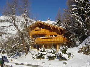 Exterior - Luxury Apartment in Verbier With Garden (Bagnes)