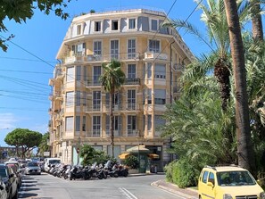 Exterior - Pleasant Apartment in Sanremo near Beach (Sanremo)