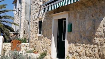 Apartment | Exterior