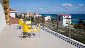 Balcony - Upscale Apartment in Torre Melissa near Beach (Melissa)