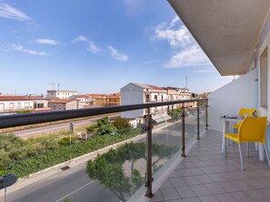 Balcony - Upscale Apartment in Torre Melissa near Beach (Melissa)
