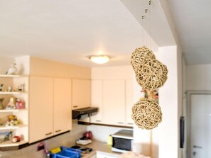 アパートメント | 専用キッチン | 食器洗い機、ハイチェア