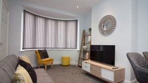 Unclassified image, 3 of 10, button - Tranquil Apartment in Doncaster near Sandall Park (Doncaster)