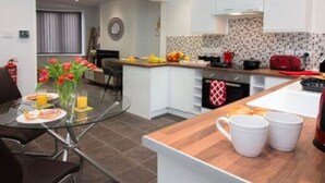 Unclassified image, 4 of 10, button - Tranquil Apartment in Doncaster near Sandall Park (Doncaster)