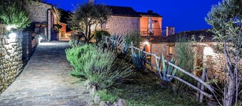 Fabulous Holiday Home With Wifi in Monte San Martino Italy