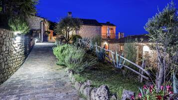 Apartment | Exterior