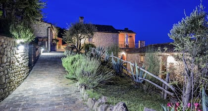 Fabulous Holiday Home With Wifi in Monte San Martino Italy