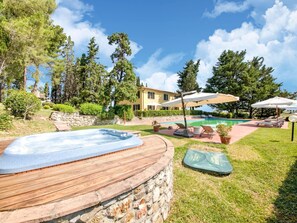 Apartment | Pool | Outdoor pool