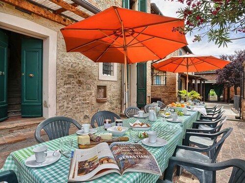 Spacious Cottage in Palaia With Private Pool