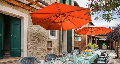 Spacious Cottage in Palaia With Private Pool