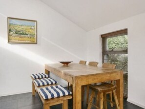 Dining - Classy Holiday Home in Schoorl With Relaxation Area (Schoorl)