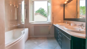 Unclassified image, 5 of 40, button - Hilltop Holiday Home in Monsummano Terme With Hot Tub (Monsummano Terme)