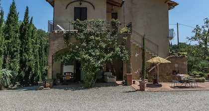 Rustic Farmhouse in Montepulciano With Swimming Pool