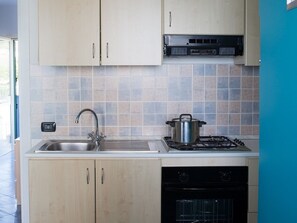 Fridge, oven - Relaxing Villa in Rofrano near Tennis Court & Town Center (Rofrano)