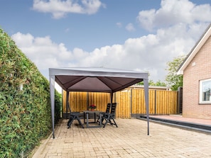Balcony - Simplistic Holiday Home in Klijndijk near Center (Klijndijk)