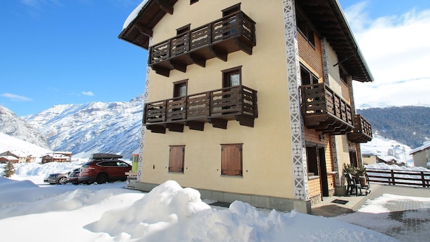 Unclassified image, 1 of 26, button - Magnificent Holiday Home in Livigno near Ski Area (Livigno)