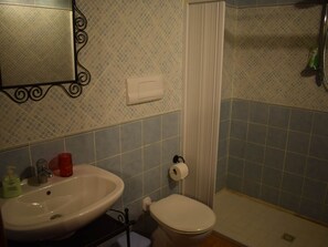 House | Bathroom | Hair dryer - Belvilla by OYO Mulino (Mazara del Vallo)