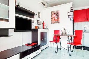 Apartment | Living room - Refreshing Apartment in Omis With Balcony (Omis)