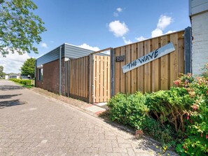 Reception - Tranquil Holiday Home in Noordwijkerhout near Sea Beach with Infrared Sauna (Noordwijkerhout)