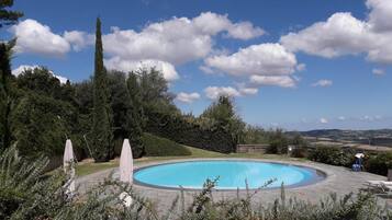 Apartment | Pool | Outdoor pool