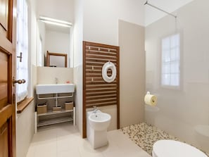Maison | Salle de bain | Séchoir à cheveux