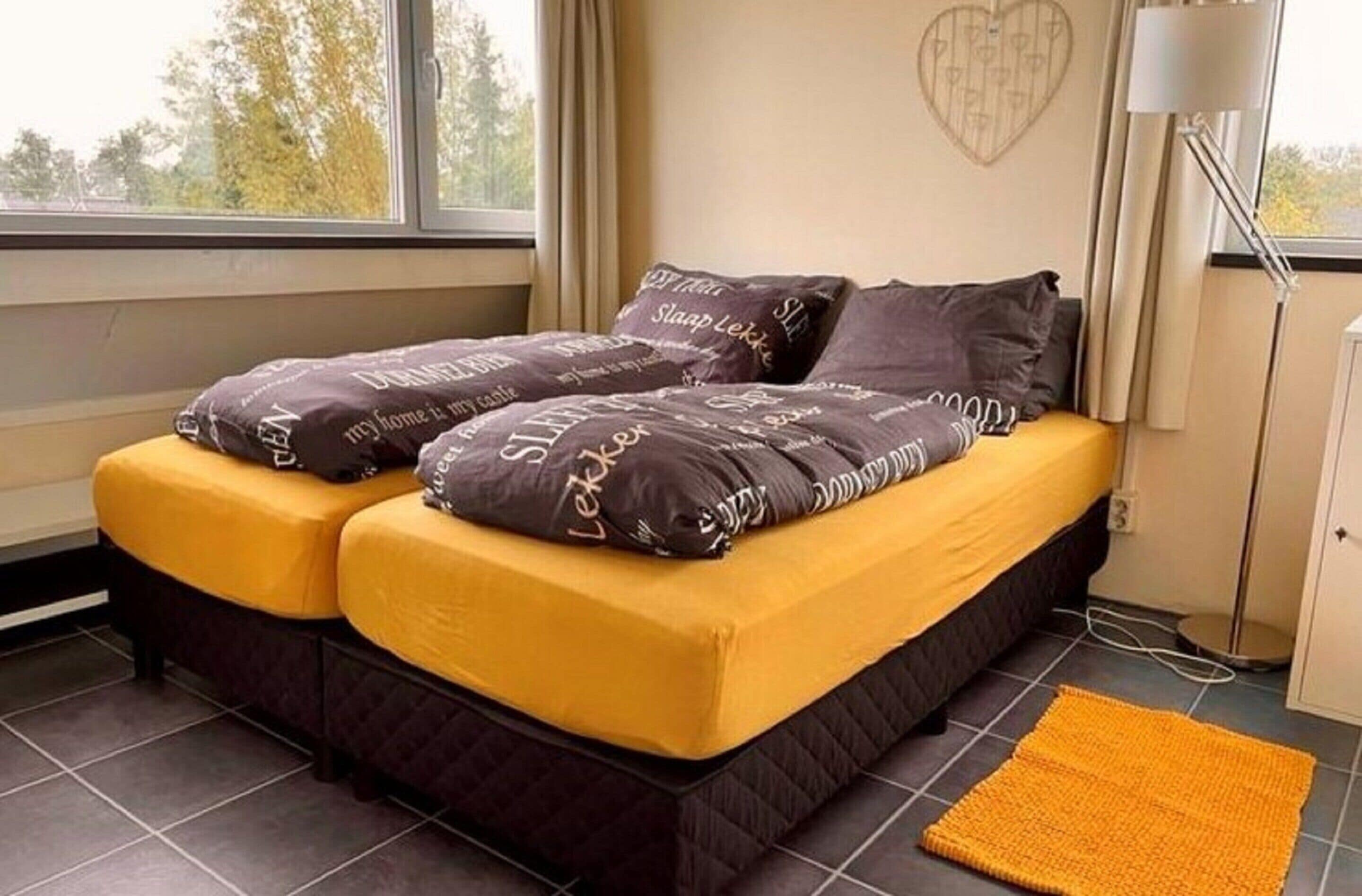 Casa | 4 dormitorios, mobiliario individual, tabla de planchar con plancha