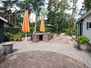 Balcony - Cozy Chalet in Vorden near City Center with Garden (Vorden)