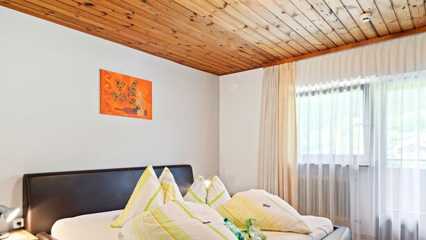 Unclassified image, 1 of 38, button - Serene B&B in Söll (Soell)