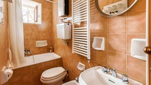 Unclassified image, 2 of 14, button - Cosy Holiday Home in Moneglia Near Hiking Trails (Moneglia)