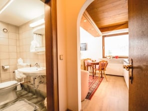 Towels - Lovely Apartment in Altenmarkt im Pongau With Pool (Altenmarkt im Pongau)