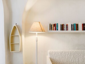 1 Schlafzimmer, individuell eingerichtet, Bettwäsche