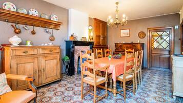 Rumah | Tempat makan